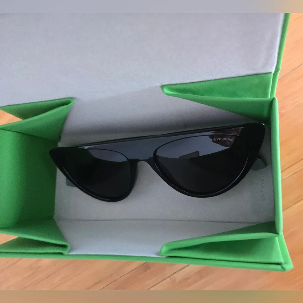 Polaroid sunglasses - Picture 5 of 7